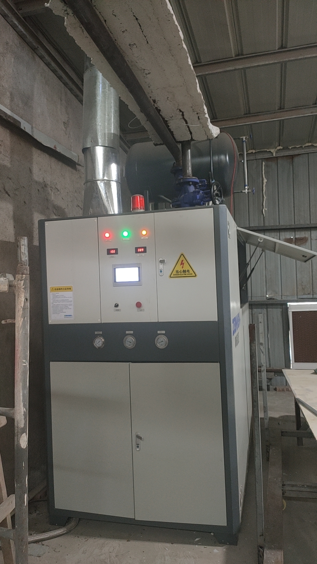 中能温控20万大卡燃气模温机板材行业应用案例